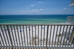 Property grounds - Romar Place 1004 | Beachfront Condo | Pools, Gym. Sauna & More | Beach Getaways (Orange Beach)