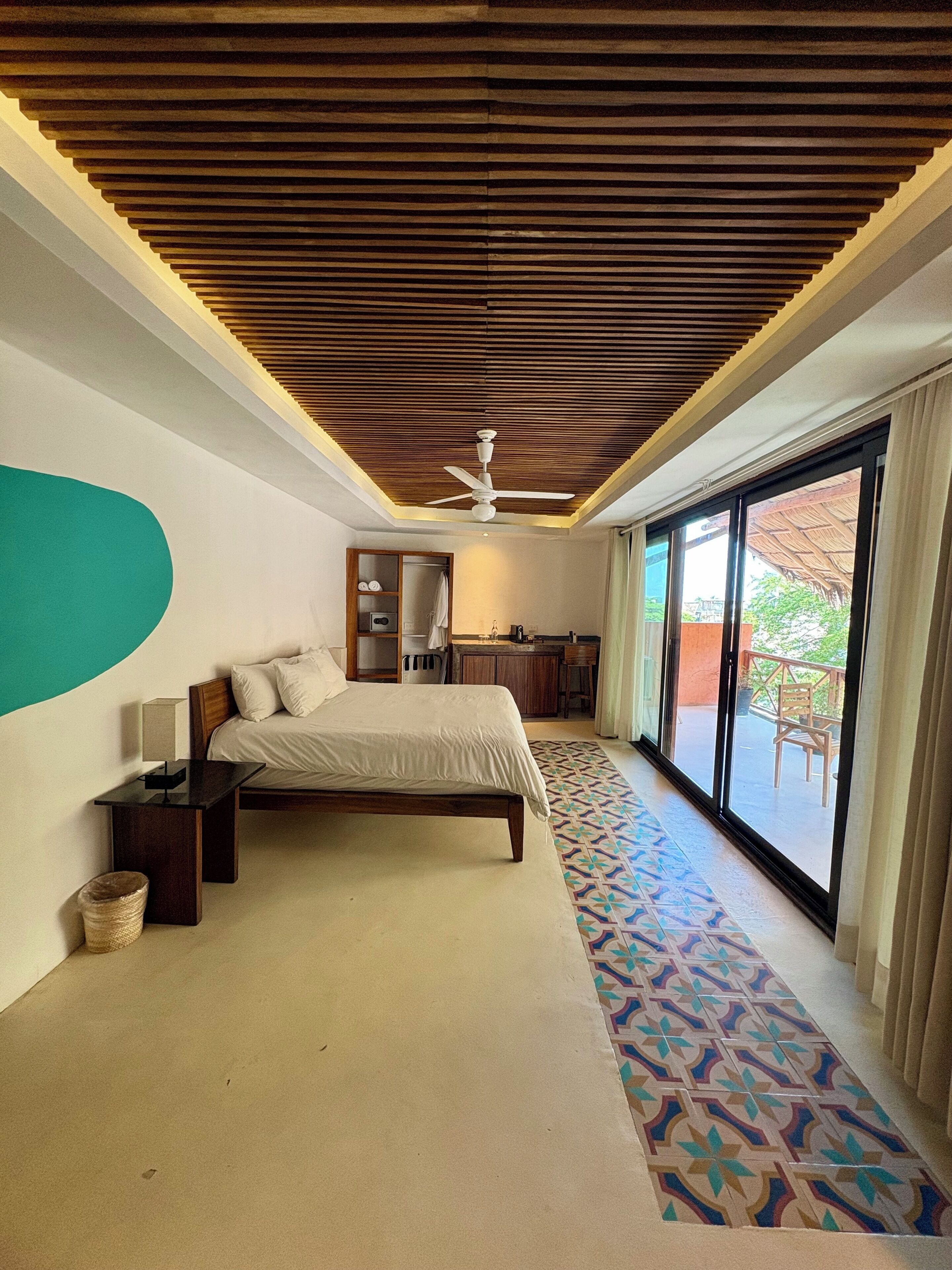 Wifi gratis y ropa de cama 