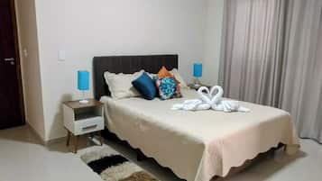 2 dormitorios, escritorio, wifi gratis y ropa de cama