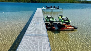 Camastros y toallas de playa