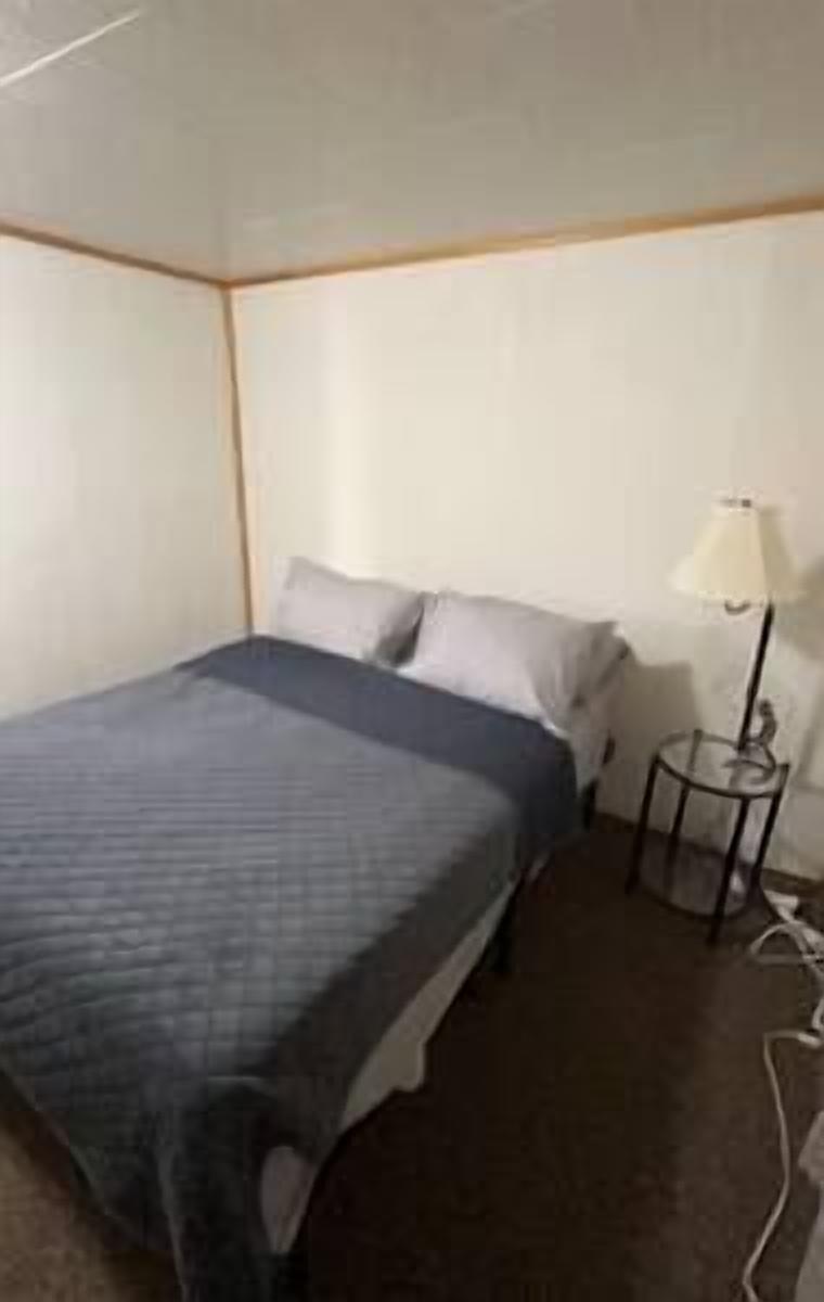 2 bedrooms, Internet, bed sheets, wheelchair access