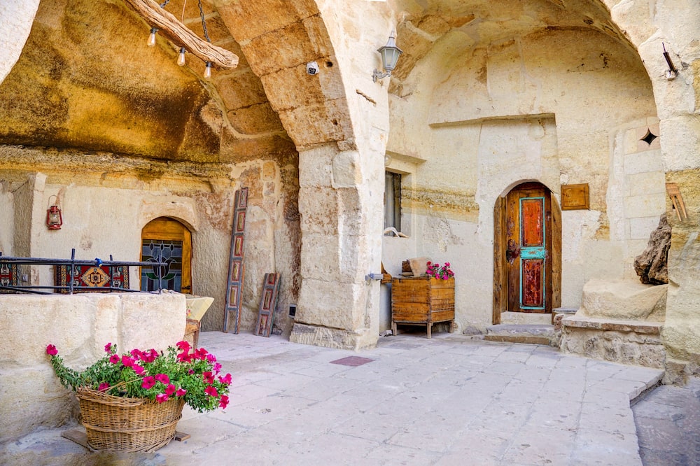 Gibos Cave Hotel