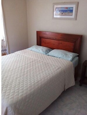 1 bedroom, WiFi - The Whitfield & Jean 2 (Oistins)