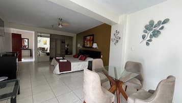 4 Schlafzimmer, WLAN, Bettwäsche
