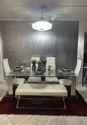 تناول الطعام