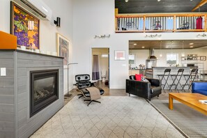 TV, fireplace, books, stereo
