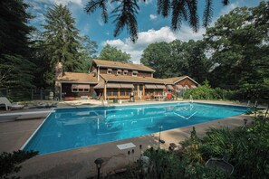 Pool - Manasquan Park Farm retreat near beach, amazing location with privacy & access (Manasquan)