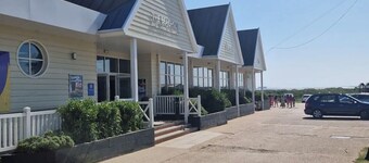 Luxury Static Caravan Sleeps 6 Coopers Beach