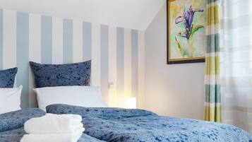 2 Schlafzimmer, BĂŒgeleisen/BĂŒgelbrett, kostenloses WLAN, BettwĂ€sche