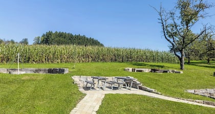 Appartement 'Ferienwohnung 1, 95qm' avec jardin partagé, balcon et Wi-Fi