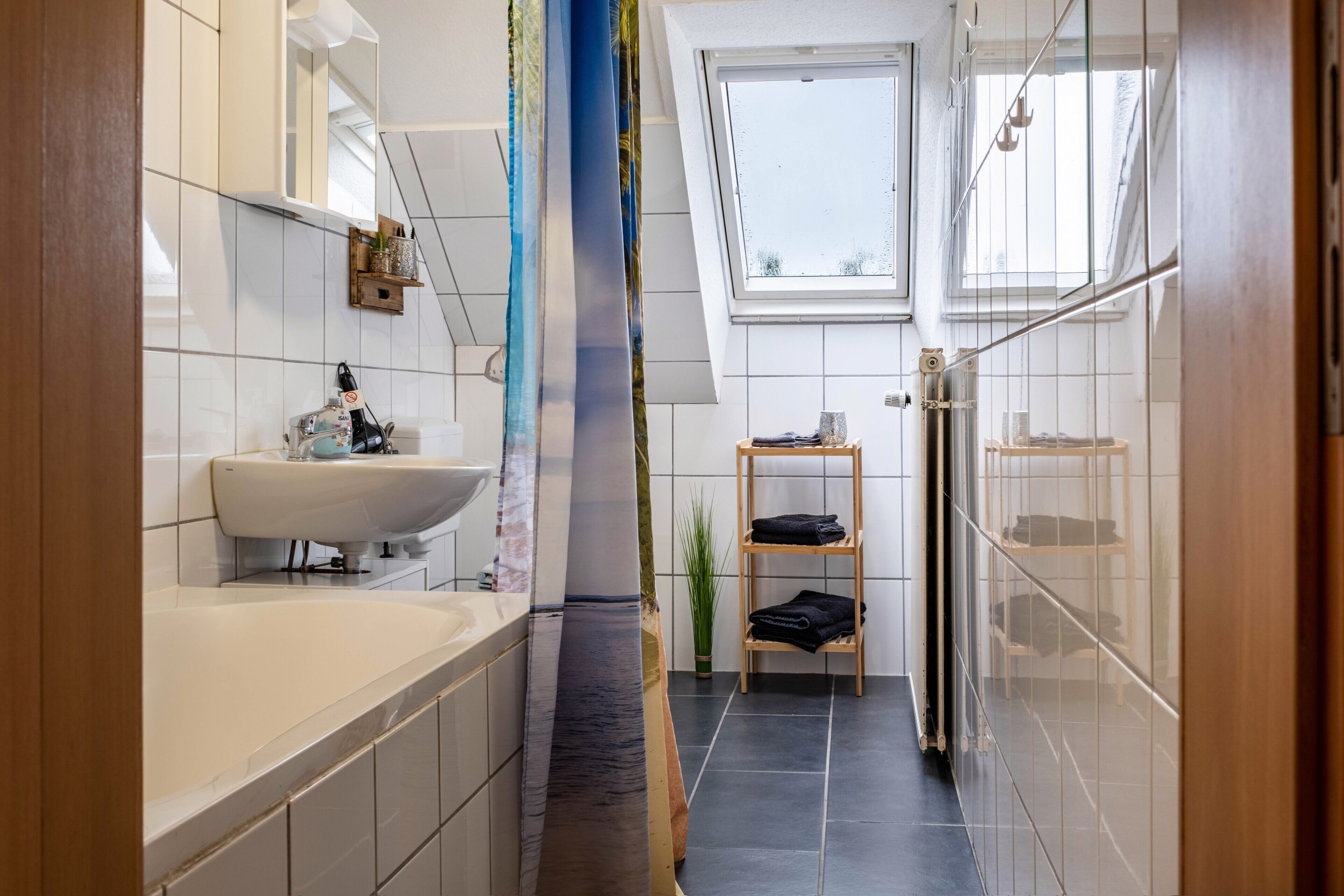 Badekar, hårtørrer, håndklæder