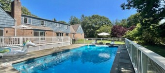 Family Farmhouse Retreat , Heated Pool, Privacy, One Hour from New York City