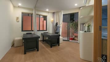Couples treatment room(s), body treatments, aromatherapy