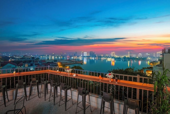 Rooftop terrace - Pegasy Apartments & Travel (Hanoi)