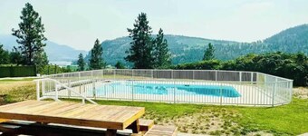 StoneRidge vineyard, view + pool