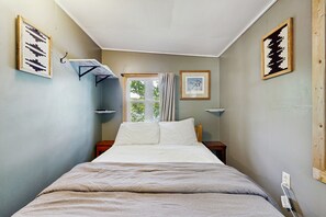 2 bedrooms, Internet, bed sheets