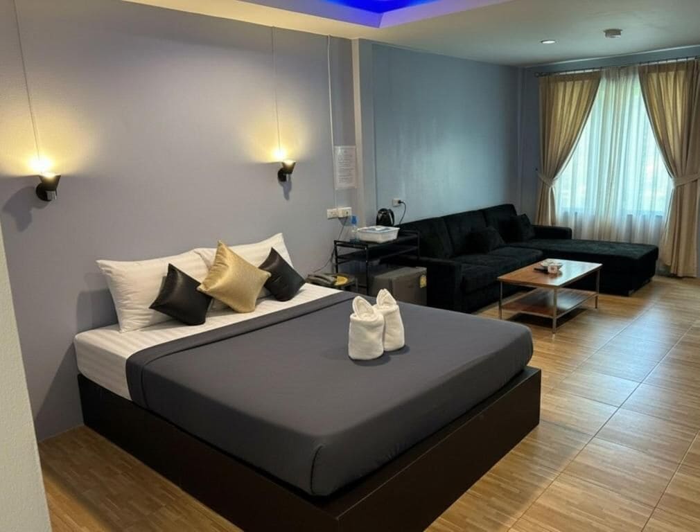 ห้องดีลักซ์ดับเบิล | มินิบาร์ฟรี, ห้องพักตกแต่งอย่างมีเอกลักษณ์, โต๊ะทำงาน, Wi-Fi ฟรี