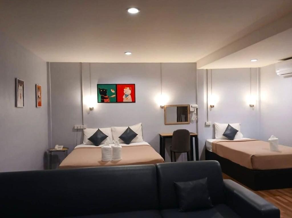 Minibar con snack e bevande gratuite, con stile personalizzato