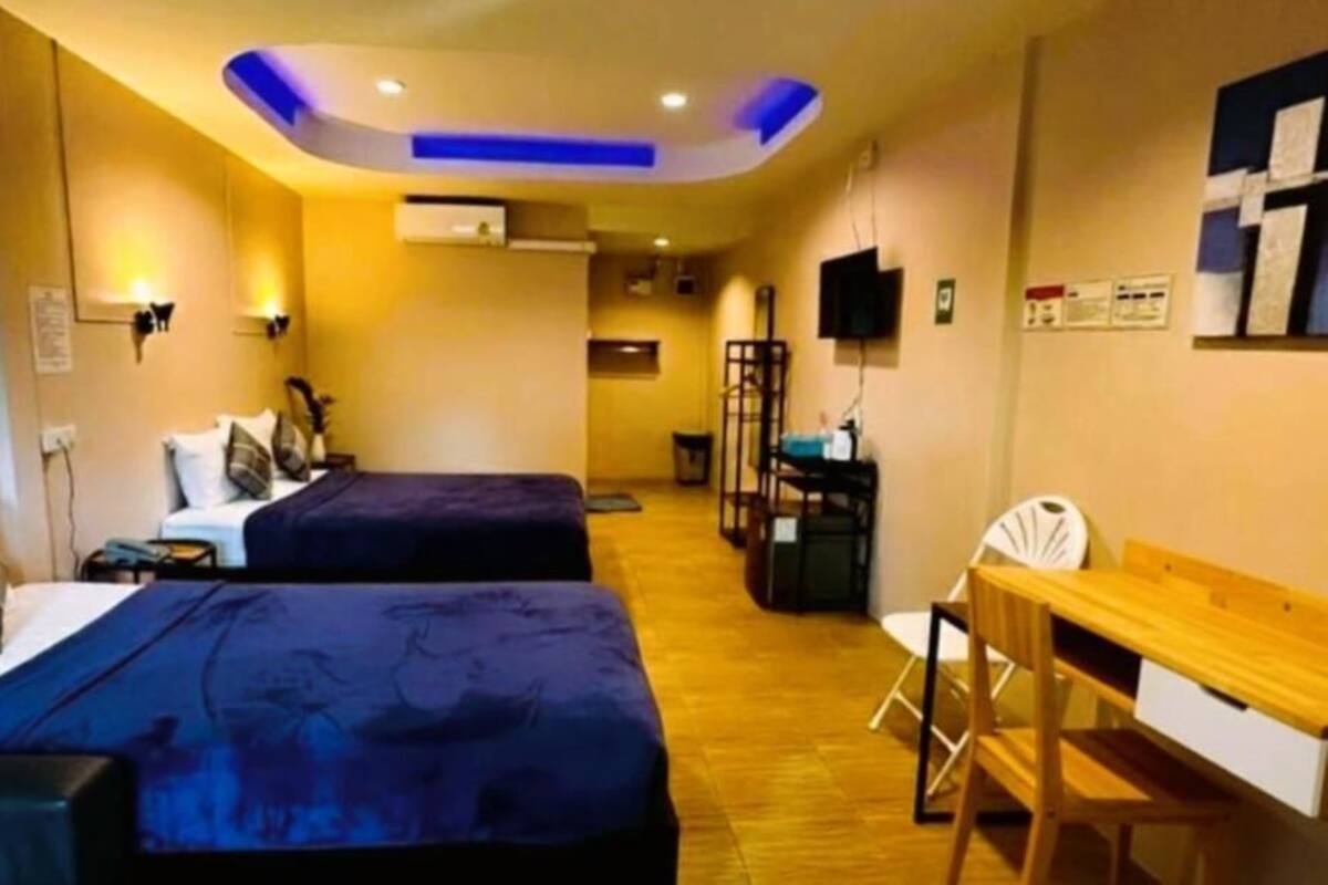 Deluxe Twin Room | Minibar (free items), desk, WiFi (free), individually decorated