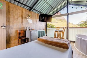 Panoramic Cabin - Lakeview Cabin with Jacuzzi in Guatapé (Guatapé)