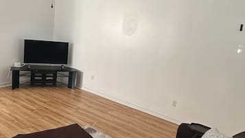 Smart TV, DVD player