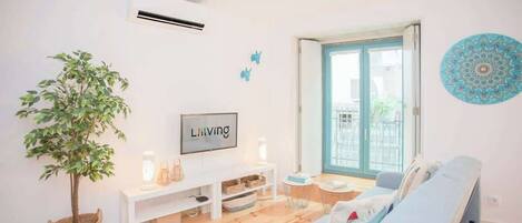 Téléviseur, bureau