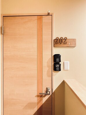 1 bedroom, laptop workspace, blackout drapes, free WiFi - Tabitime tengachaya  (Osaka)