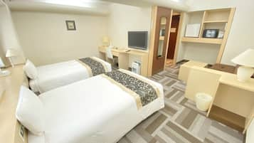 Deluxe Twin Room | Desk, free WiFi, bed sheets