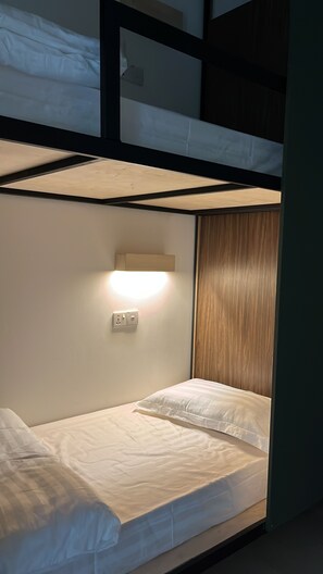 Iron/ironing board, free WiFi - Jiran Hostel Kota Kinabalu (Kota Kinabalu)