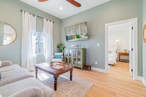 2 bedrooms, iron/ironing board, travel crib, free WiFi