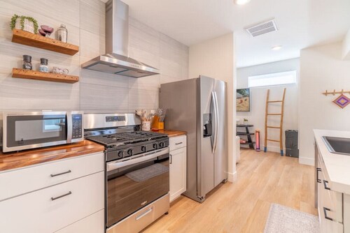 Reno Oasis: Stylish 1-Bedroom Escape