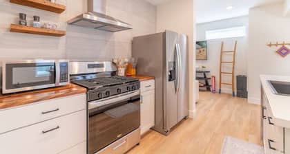 Reno Oasis: Stylish 1-Bedroom Escape