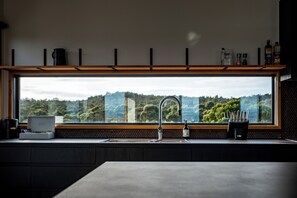 奢華單棟房屋 | 私人廚房 | 大型雪櫃/冰箱、微波爐、焗爐、爐具