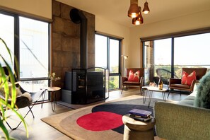 Luxury House | Living area | Smart TV, fireplace - Baden House (Coles Bay)