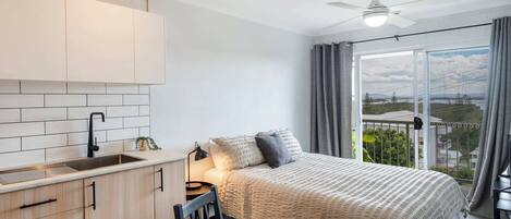 1 bedroom, WiFi, bed sheets