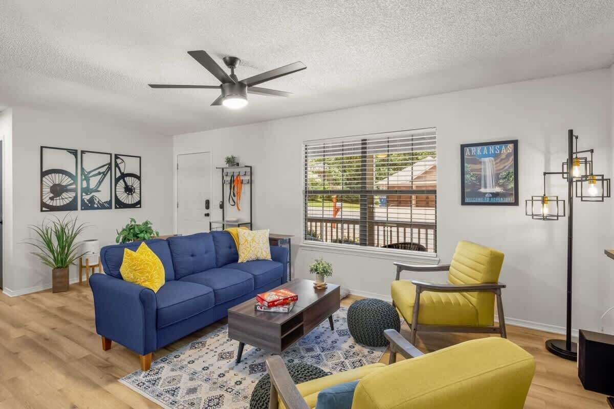 TV, fireplace, offices