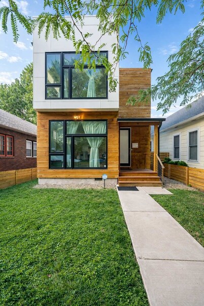 Modern Indy Mansion | Hot Tub • Rooftop Deck • 3BR