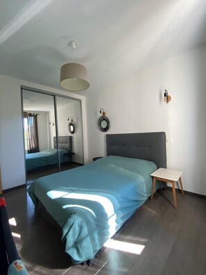 3 bedrooms, iron/ironing board, WiFi