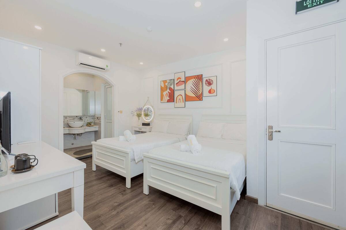 Superior Studio, 2 Single Beds | Minibar, soundproofing, free WiFi, bed sheets