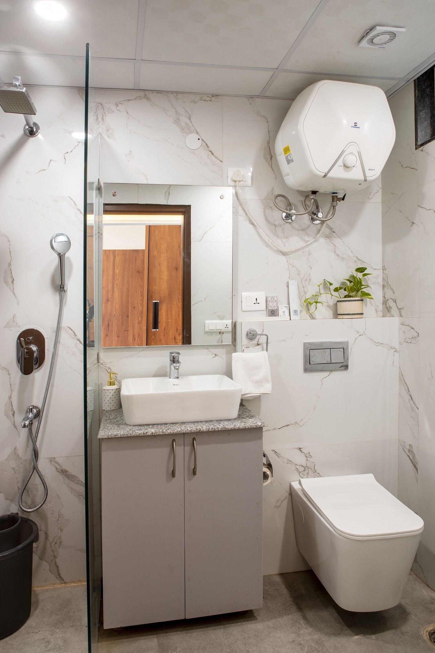 Deluxe Room | Bathroom | Shower, designer toiletries, hair dryer, bathrobes