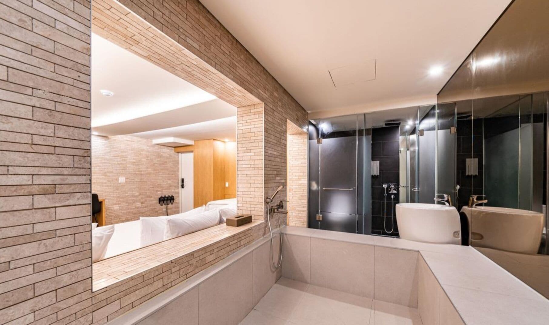 家庭套房, 1 間臥室, 非吸煙房, 私人浴室 | 浴室 | 淋浴設備、風筒、提供毛巾、番梘