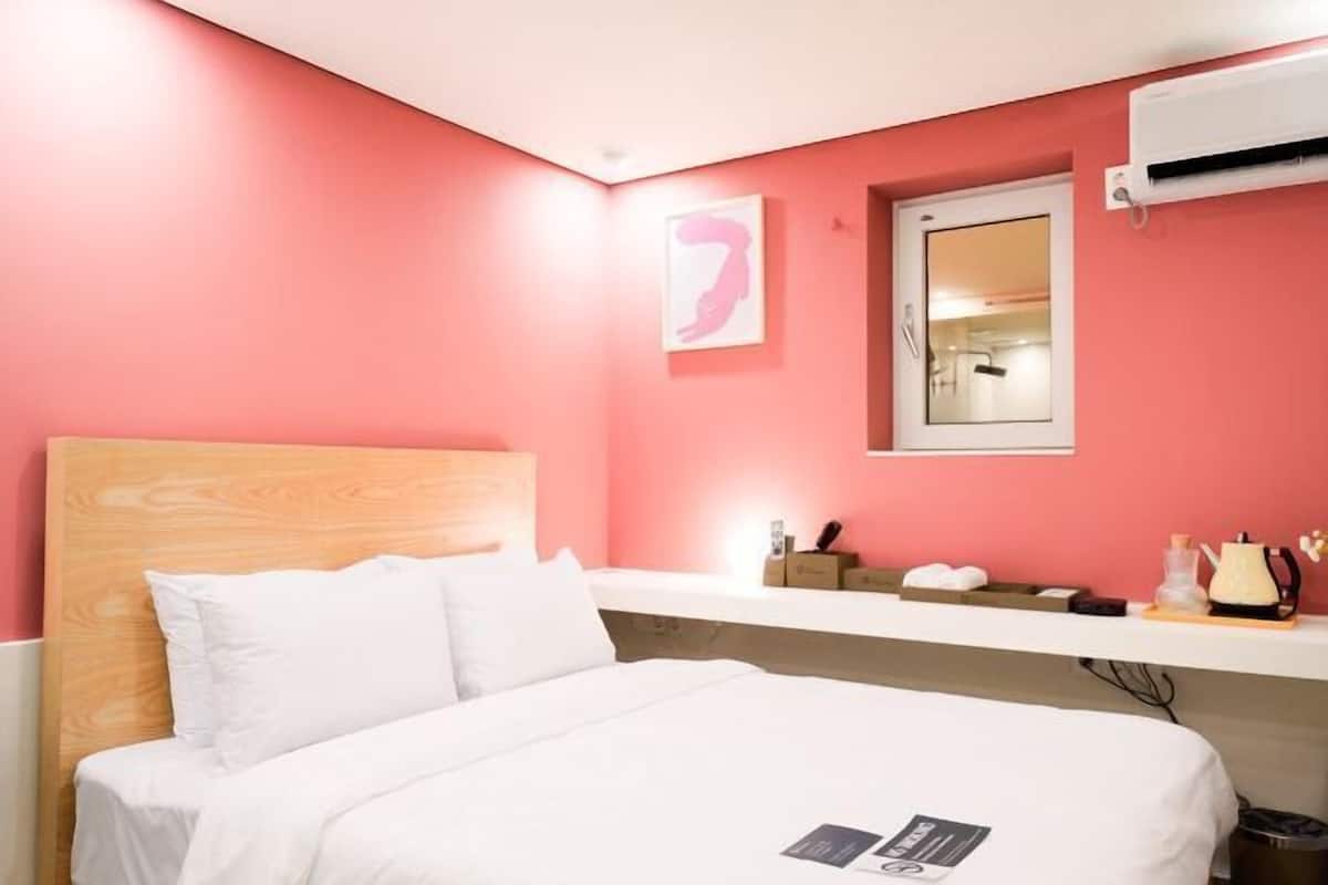 Ropa de cama de alta calidad, colchones con pillow-top y wifi gratis