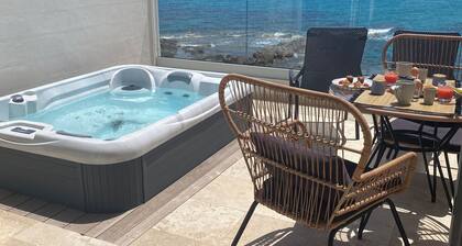 Flat In front of the sea