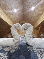 Deluxe House | 1 bedroom, blackout drapes, cribs/infant beds, free WiFi