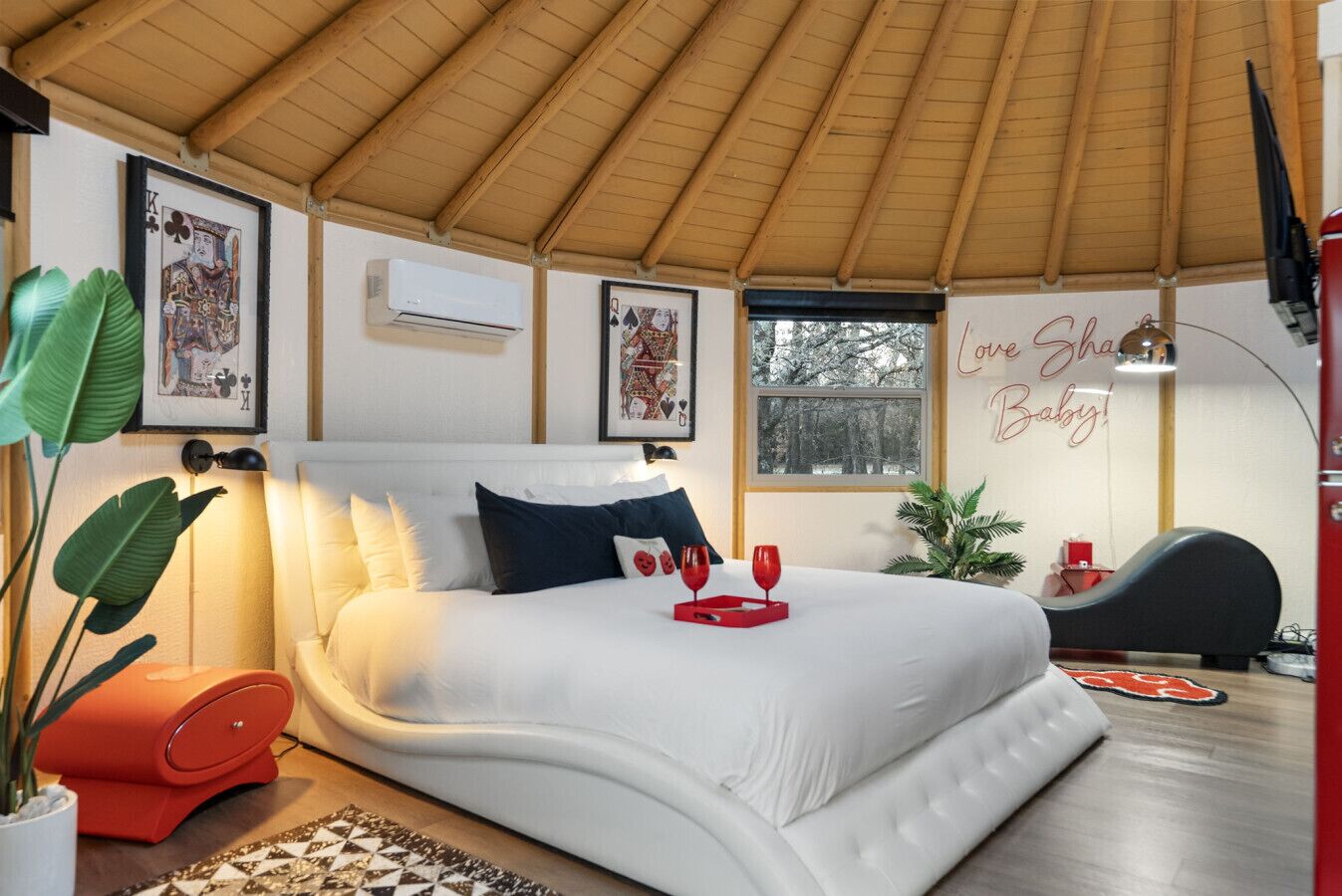 King bed