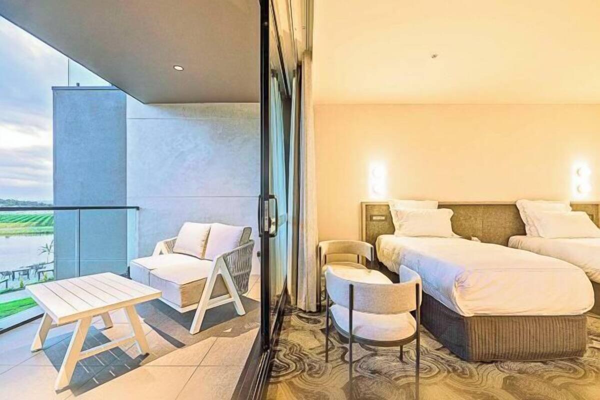 1 habitación, minibar, escritorio y espacio para trabajar con laptop 