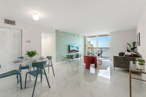 Interior - Brickell Bay View Oasis with Pool, Hot Tub, & Gym (Miami)