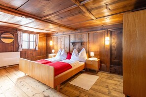 5 bedrooms, WiFi