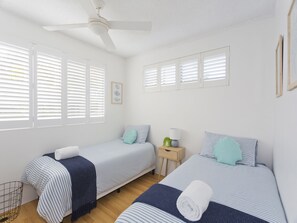 2 bedrooms, iron/ironing board, WiFi, bed sheets