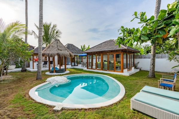 Outdoor pool - Villa Vie Lembongan (Lembongan Island)